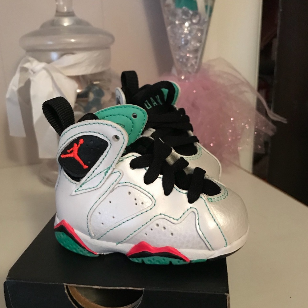 NWB Jordan Retro 7 “Verde” infant